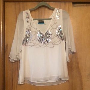 ALICE AND OLIVIA SILK EMBELLISHED TOP SZ L